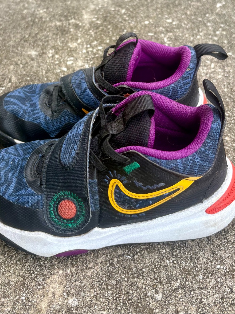 Nike Team Hustle D 11 SE Kids Shoes